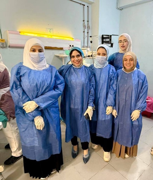 تدريب إكلينيكي لطلبة الفرقة الخامسة بوحدة العناية المركزة لحديثي الولادة (الحضّانة)